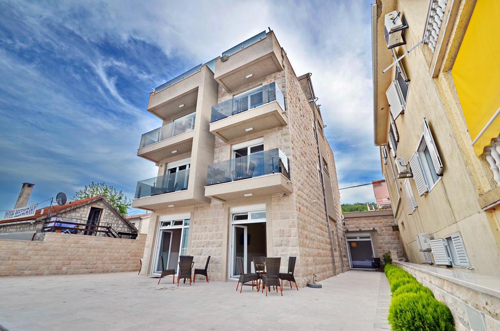 Apartments Bojana Tivat Eksteriør billede